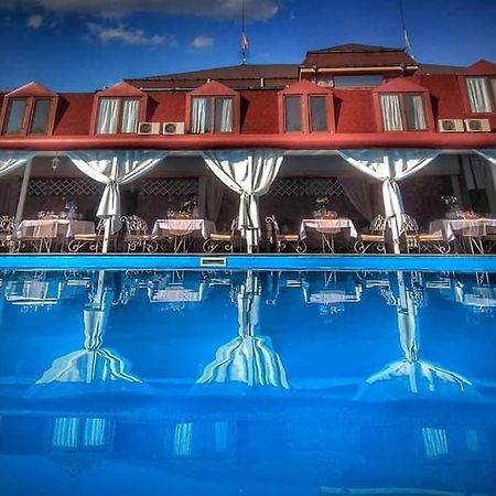 Complex Racic Hotel Voyvodinovo Exterior photo